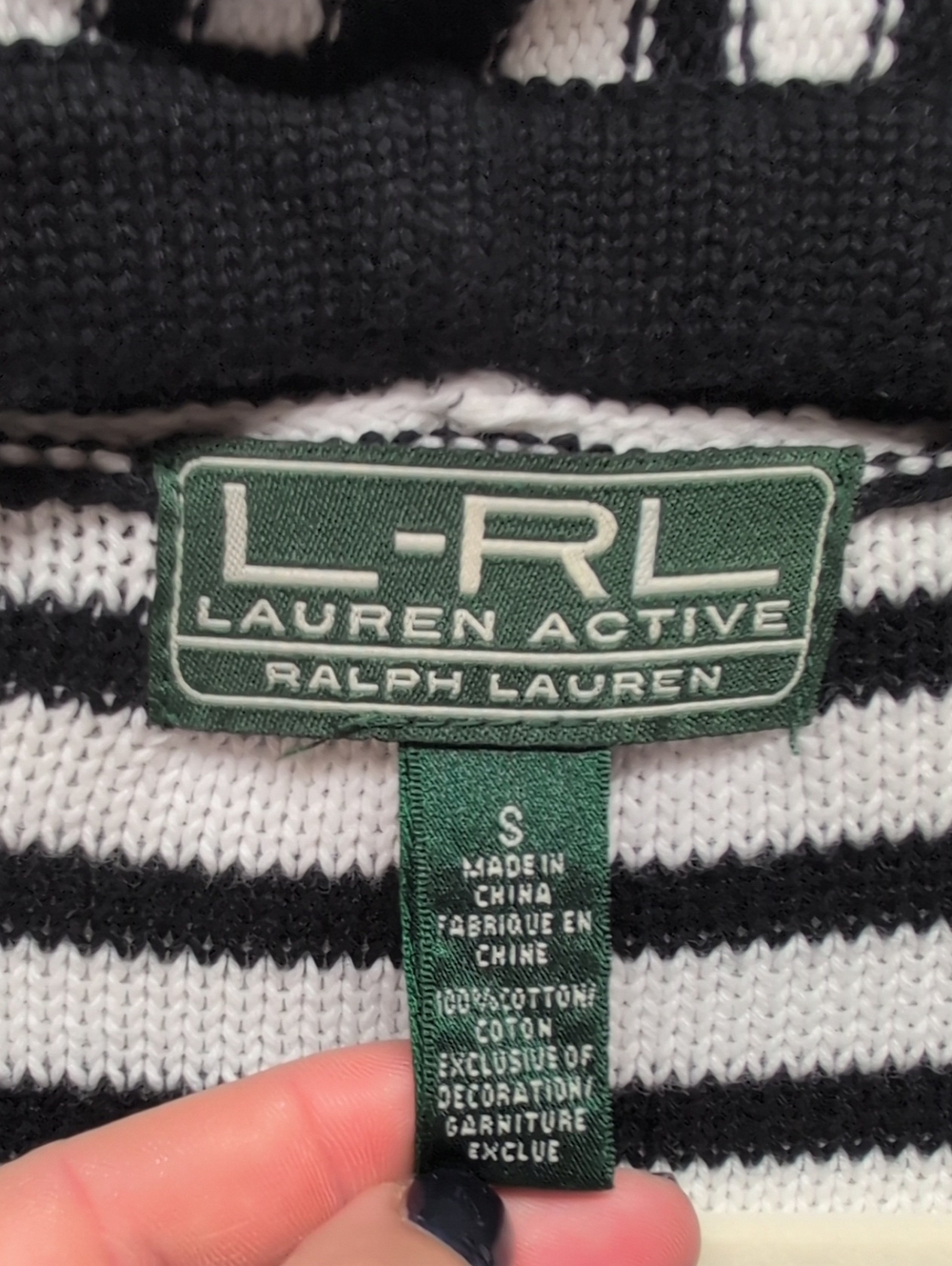 131.Ralph Lauren Black and White Striped V-Neck Hooded Sweater - Picture 3 of 7